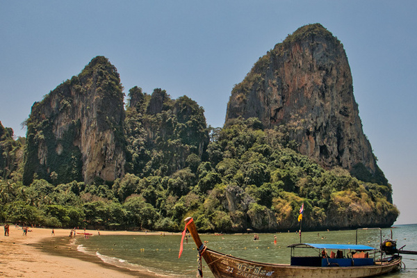 泰国旅行社报团旅游多少钱一个月(泰国旅行社报团旅游多少钱一个月啊)